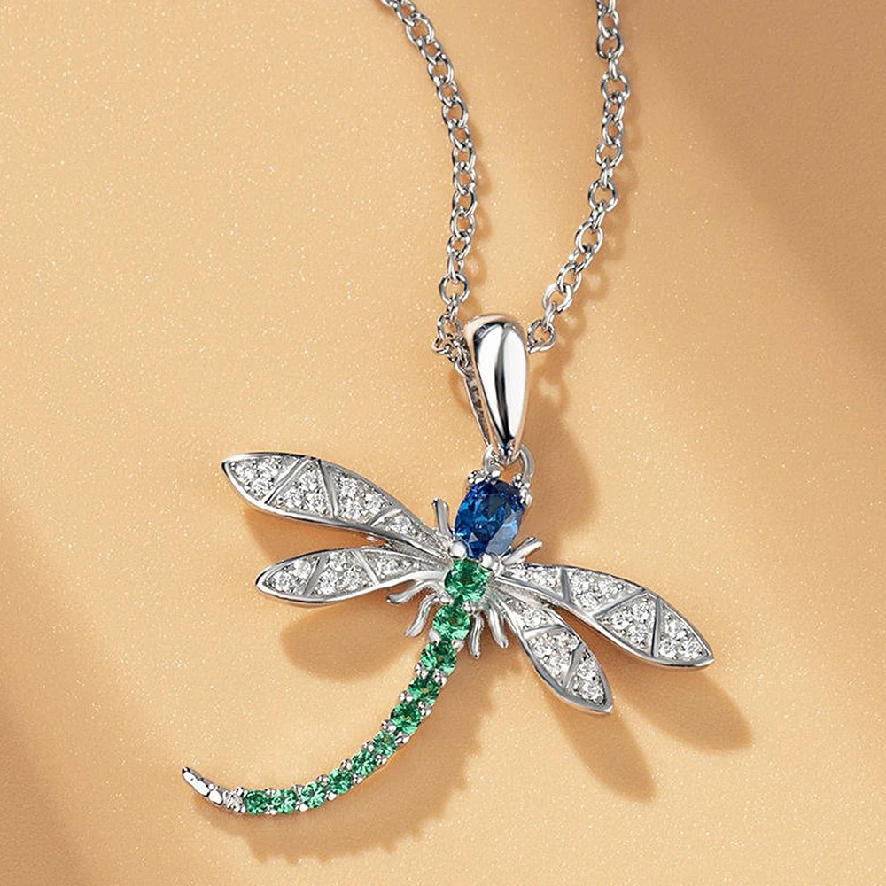 Collier Libellule scintillante