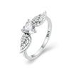 Anello a forma di cuore d'angelo