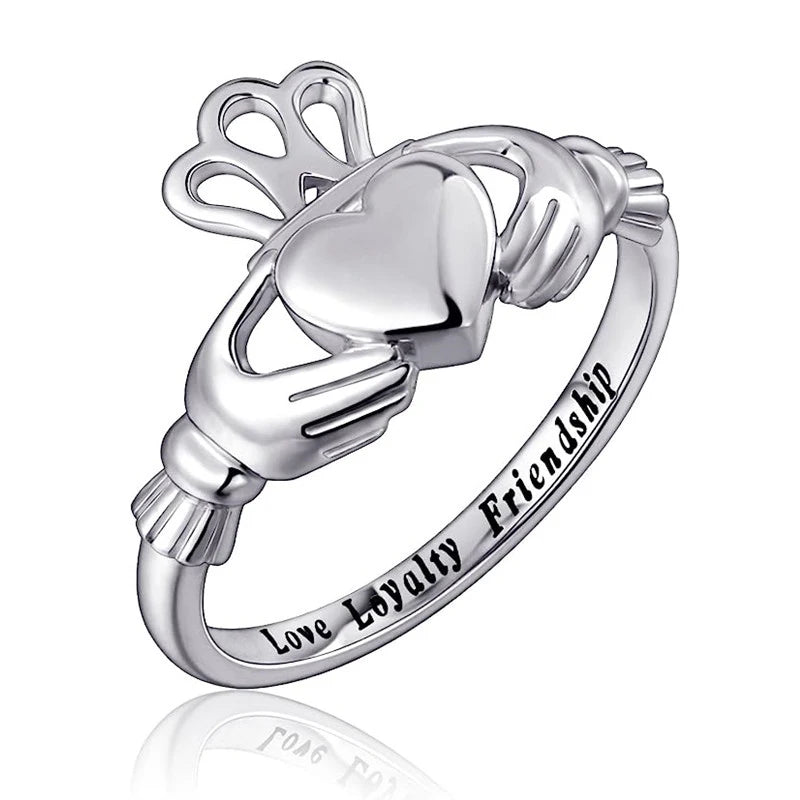Bague Claddagh irlandaise