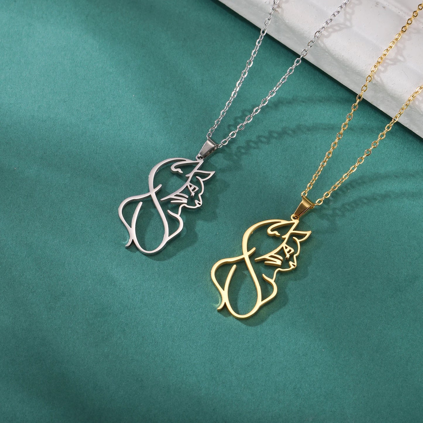 Collier Chat élégant