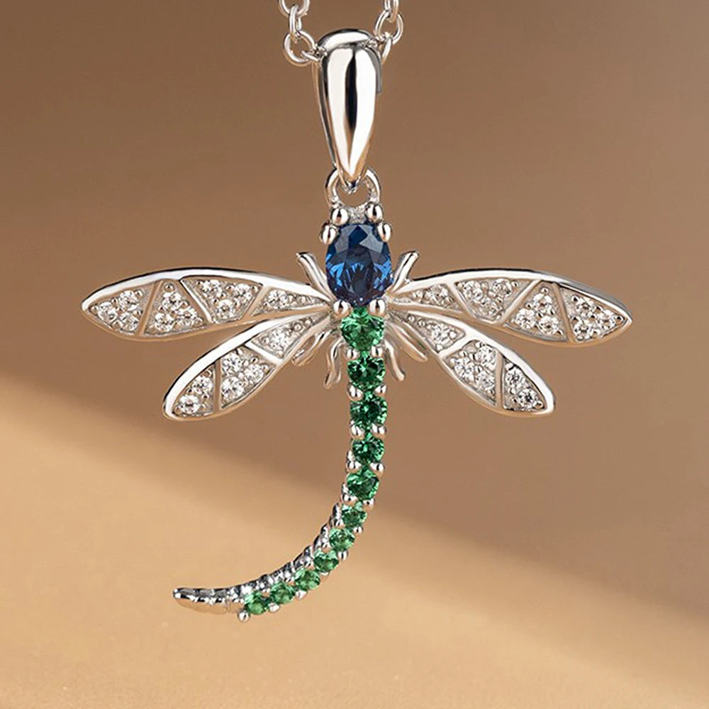 Collier Libellule scintillante