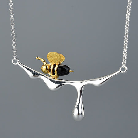 Collier Honey Bee