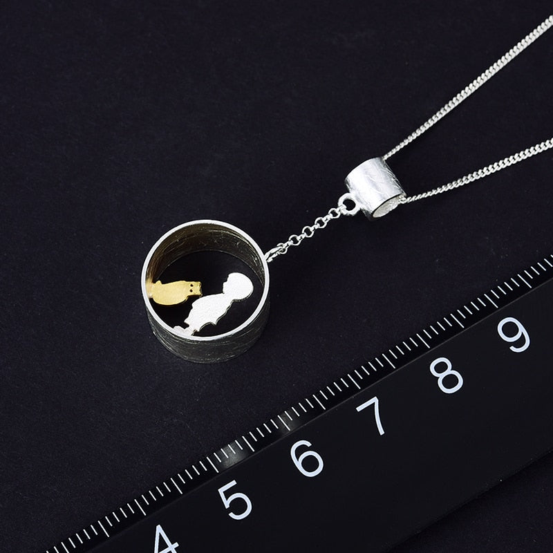 Pendentif Petite fille et son chat