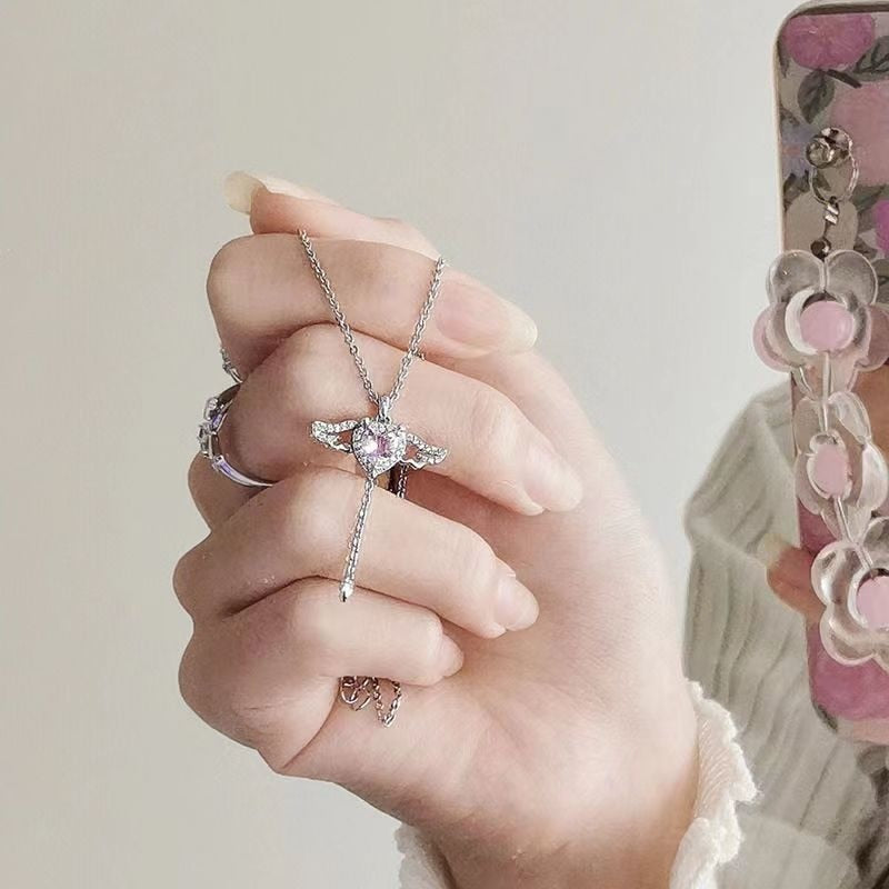 Collier pendentif Cupidon